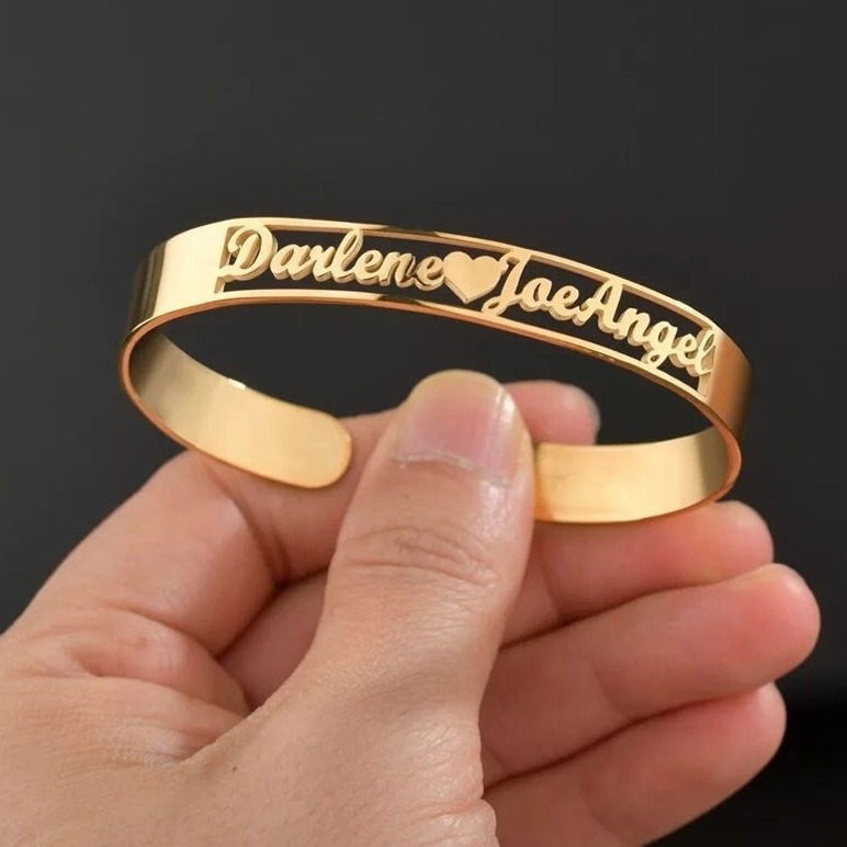 18 kt yellow gold personalized handmade men's bracelet 30 gms