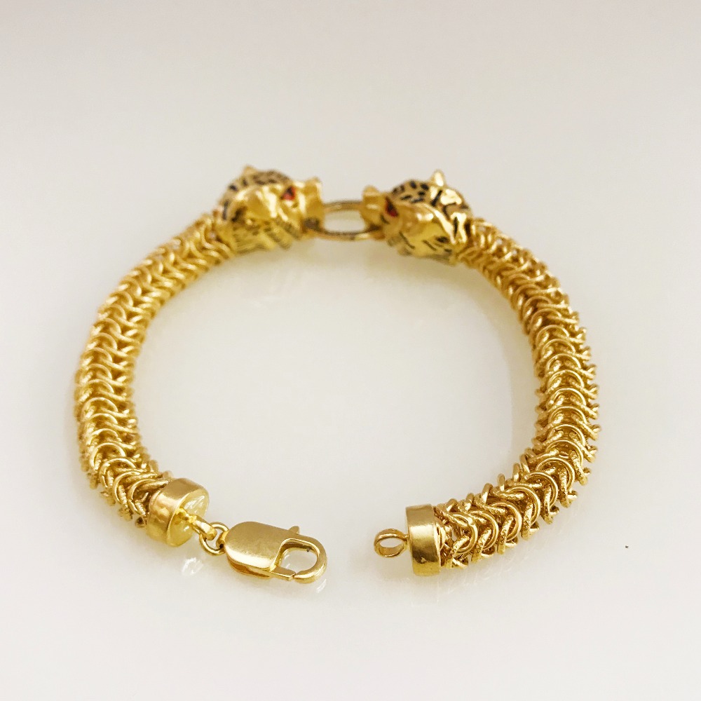 22 kt real solid yellow gold lion men's bracelet 32.130 gm