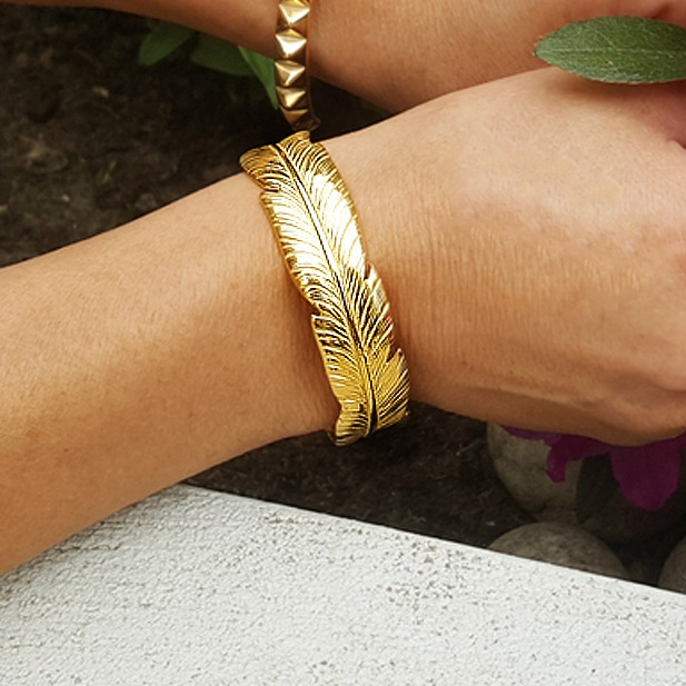 18 kt hallmark real solid yellow gold maxi feather cuff bracelet