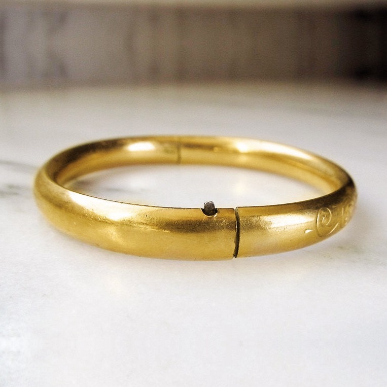 18 Kt Yellow Gold Etched Floral Vintage Women's Bracelet Bangle 25 Gm