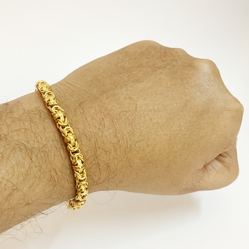 22 Kt Yellow Gold Hallmark Men's Byzantine Bracelet 9 Gm Wide 5 MM
