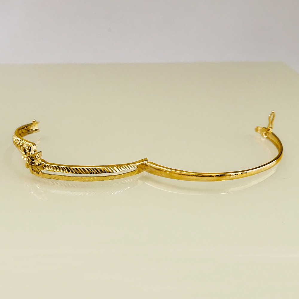 18K Yellow Gold Flower Wide Open Lock Women's Bangle Bracelet