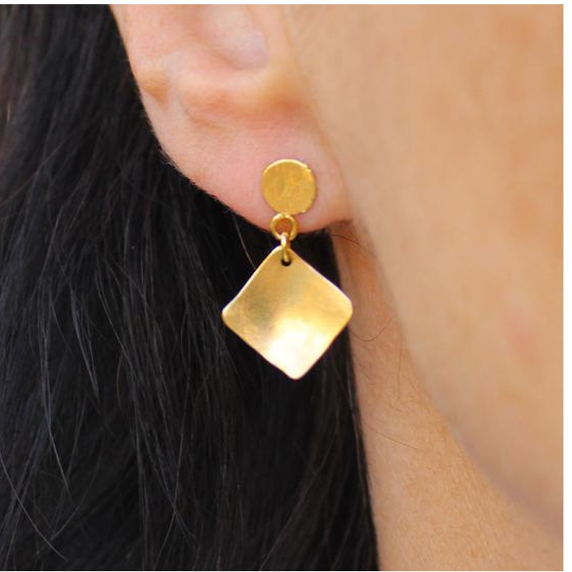 18 kt hallmark yellow gold hammered geometric dangle drop earrings