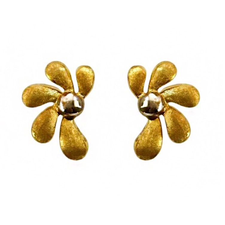 18 kt yellow gold wedding wear stud earrings fine jewelry 4.340 gm