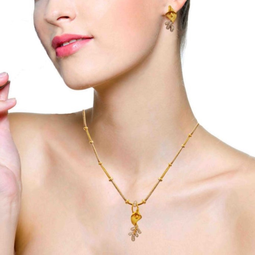 18 Kt Solid Yellow Gold Wedding Wear Set Earrings & Pendant CZ Women's Necklace