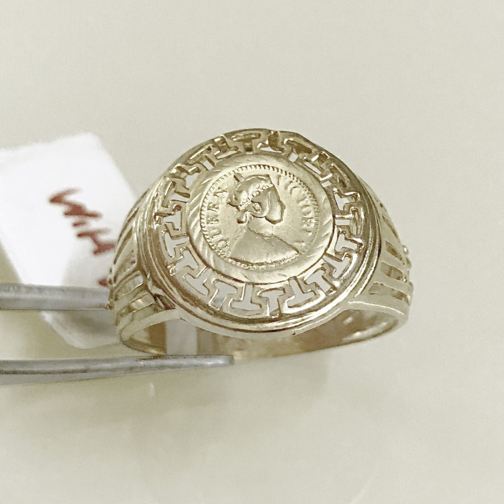 Fine Jewelry 18 Kt   Yellow Gold Queen Victoria Men'S Ring Size 9-11