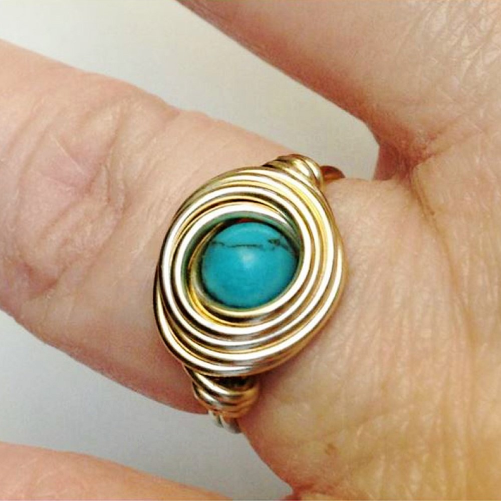 18 Kt Hallmark   Yellow Gold Wire Wrapped Turquoise Stone Women'S Ring