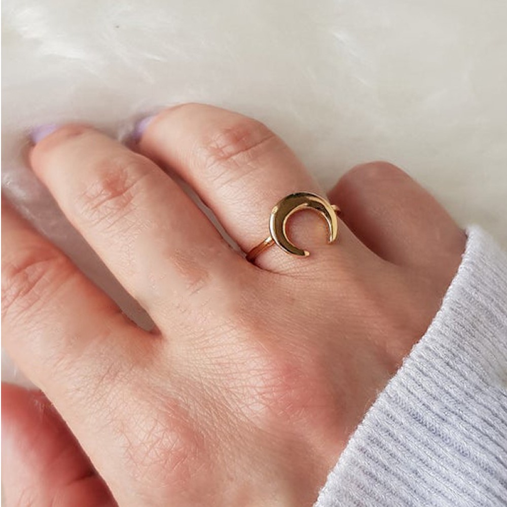 22 Kt  Solid Yellow Gold Cresent Moon Boho Minimalist Ring Size 6-10