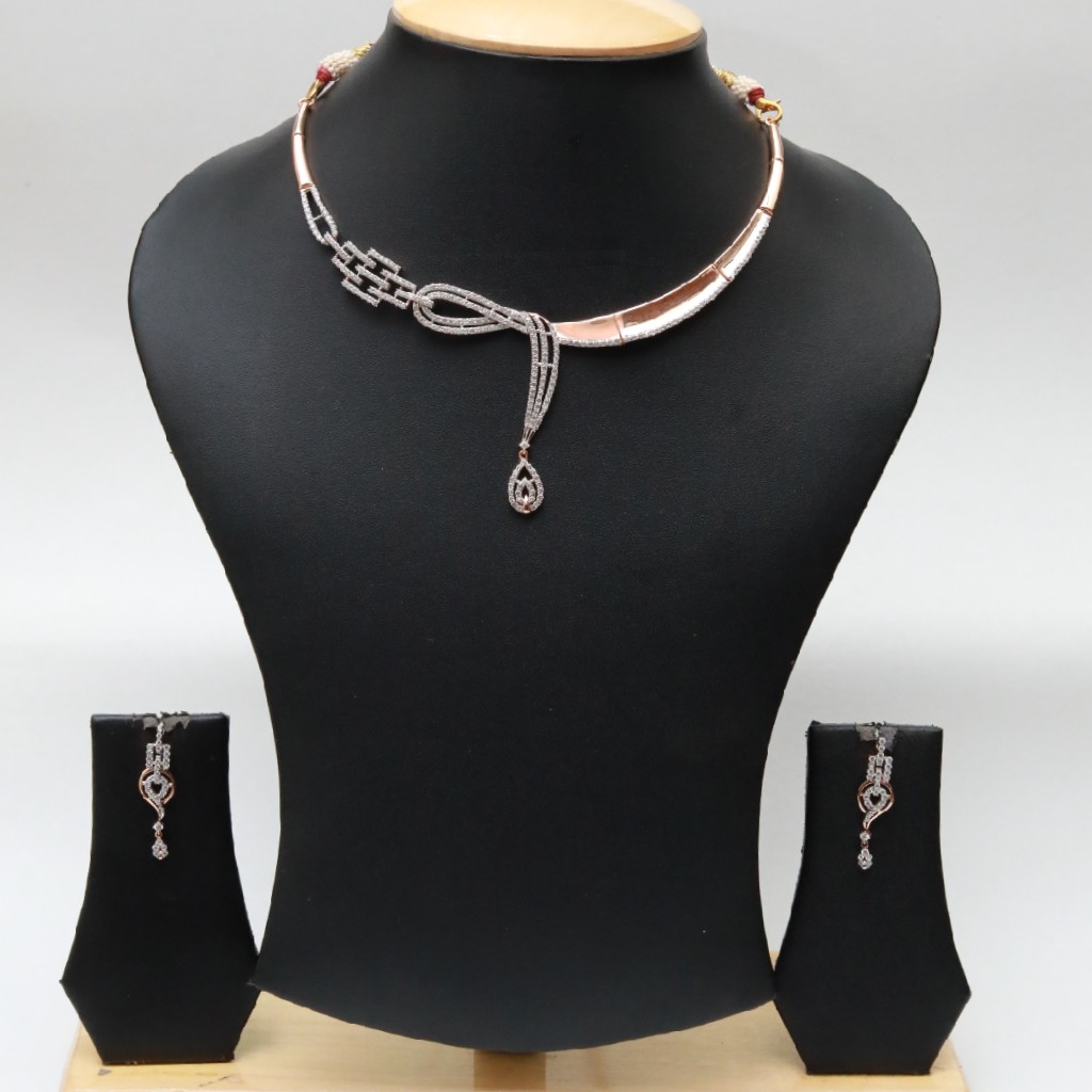 RNS007 18kt Gold Delicate Necklace set