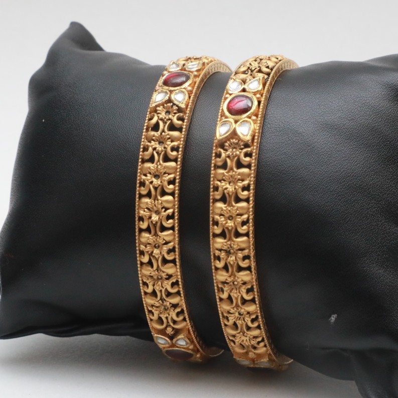 Antique kada 002