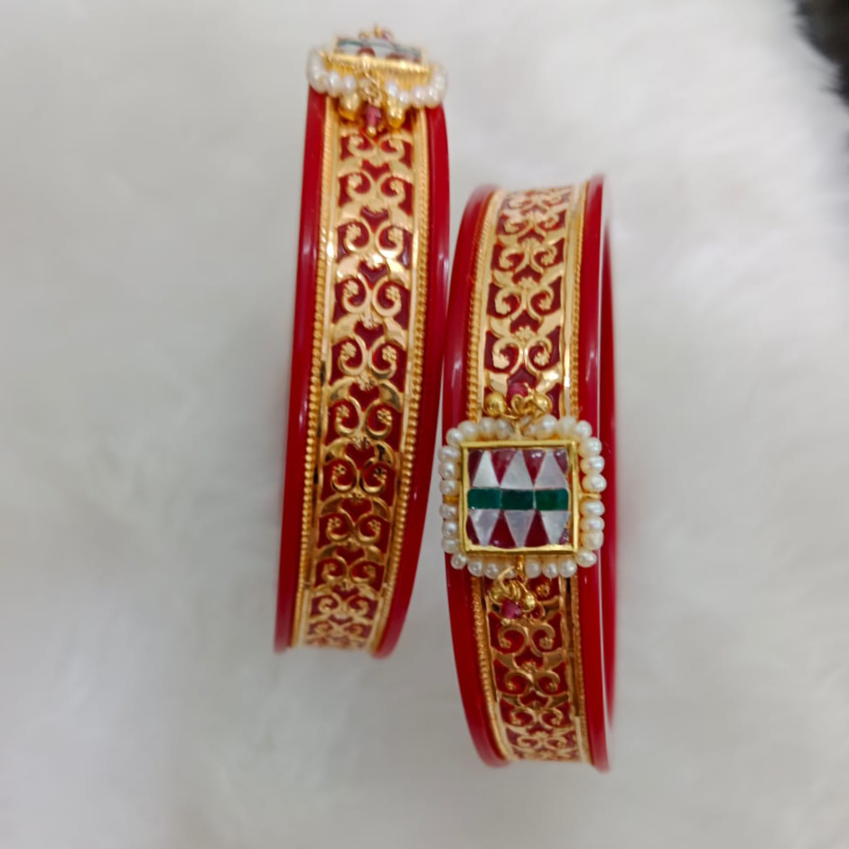 fancy jadtar gold plastic chudi