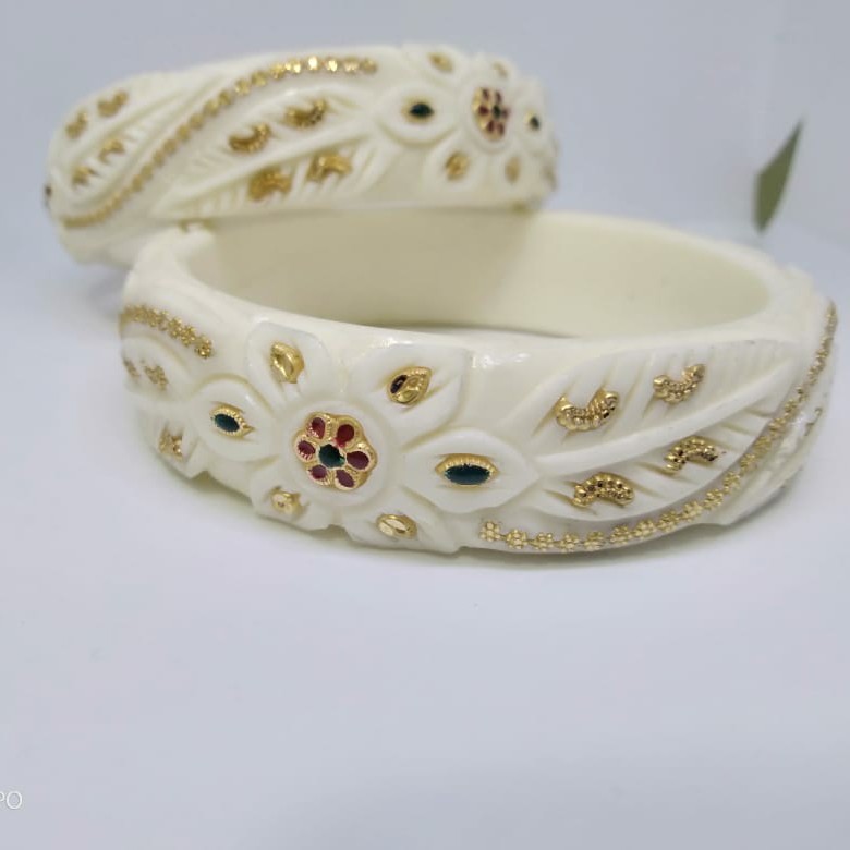 22kt Carving Antique Plastic bangle