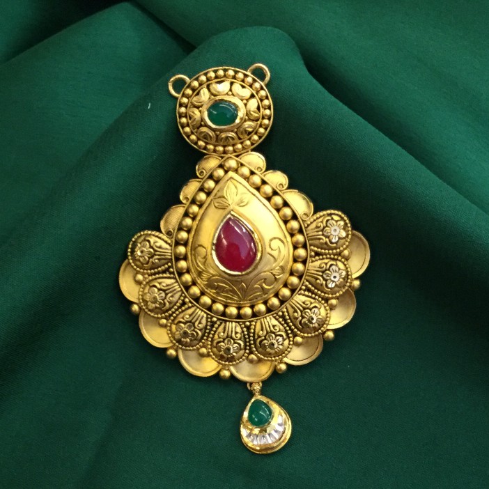 22KT Gold Antique Pendant