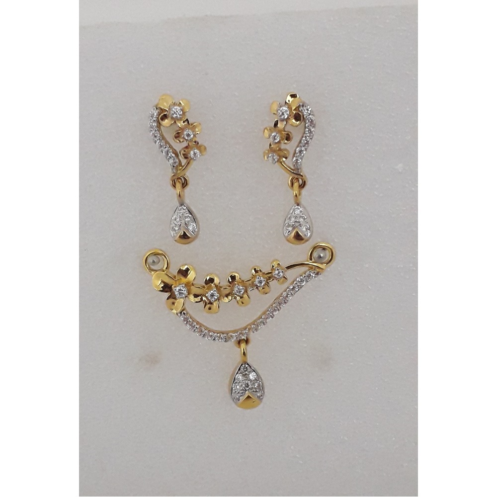 916 Gold CZ Stylish Mangalsutra Pendant Set MJ-PS010