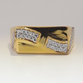 916 cz gold Ring