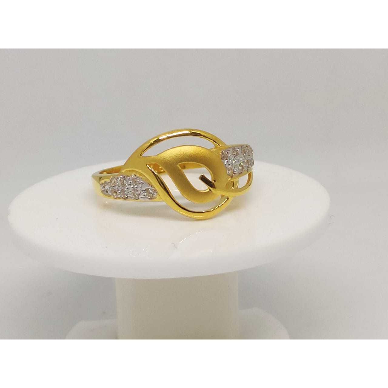 Fancy Ladies Ring