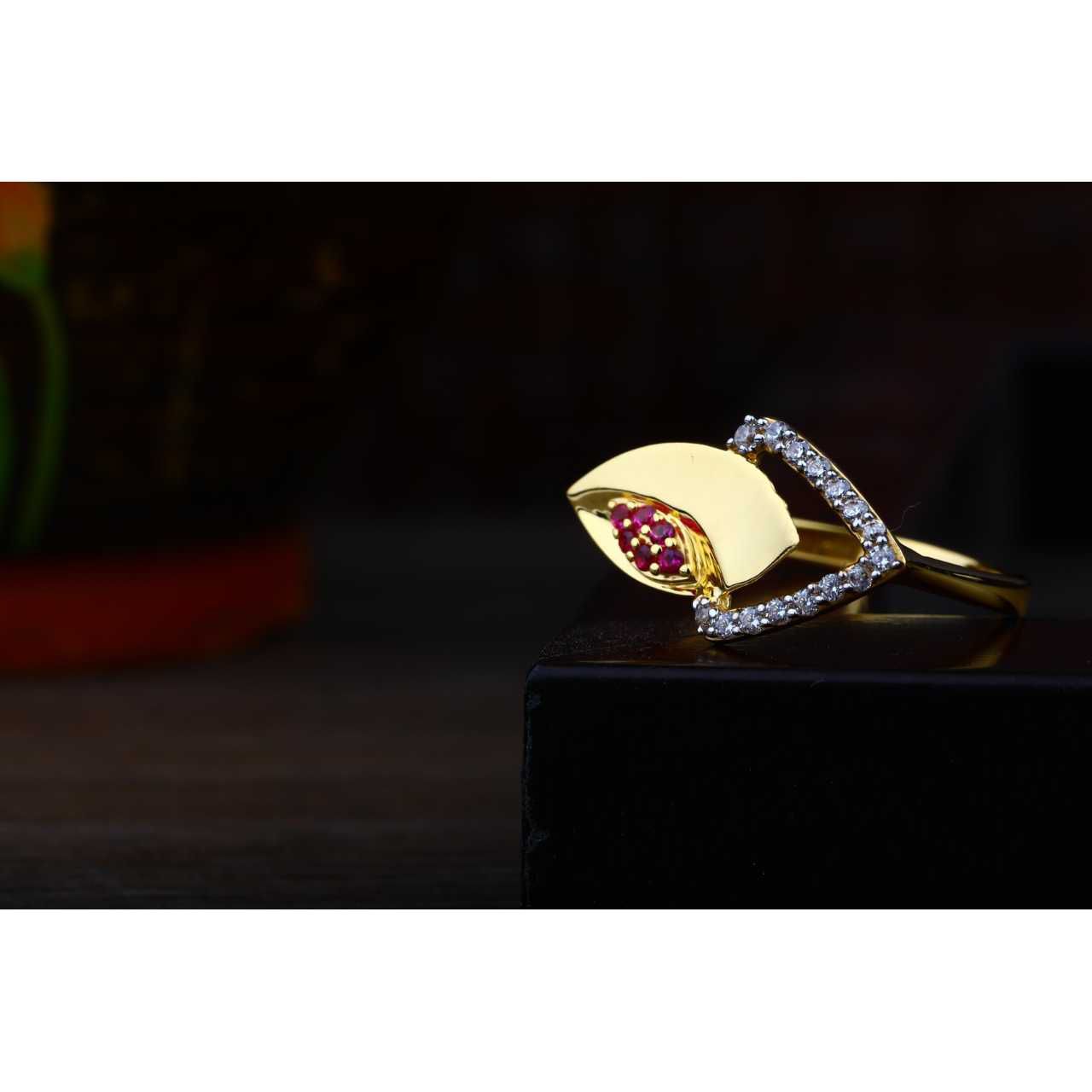 22ct  Classic Ladies Ring