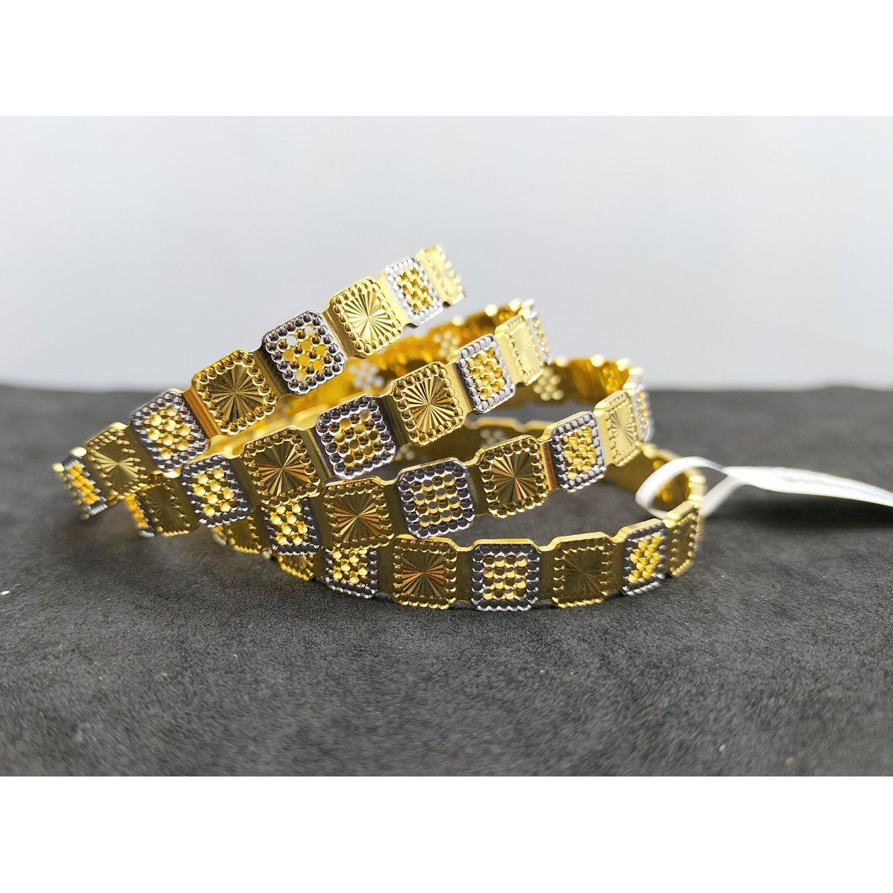 916 Gold Antique Bangles