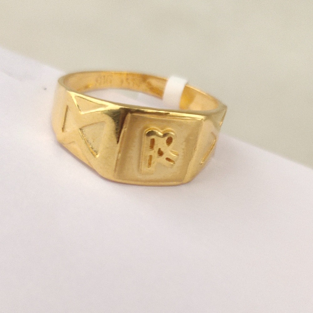 916 Gold Gents Ring