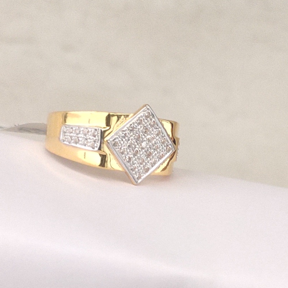 916 Gold Gents Cz Ring