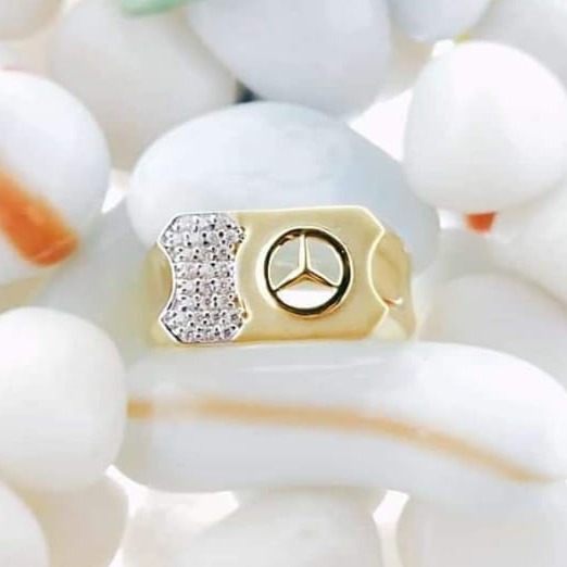 916 Gold Cz Gents Ring