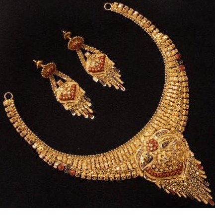 22 k 916 gold necklace with earrings