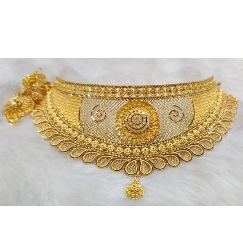 916 gold necklace with earrings
