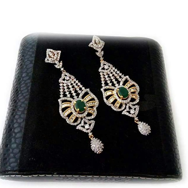 22 Kt 916 Gold  Cz Earrings For Ladies