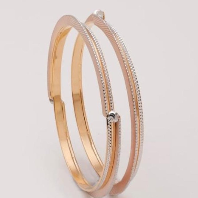 22 kt 916 gold bangle