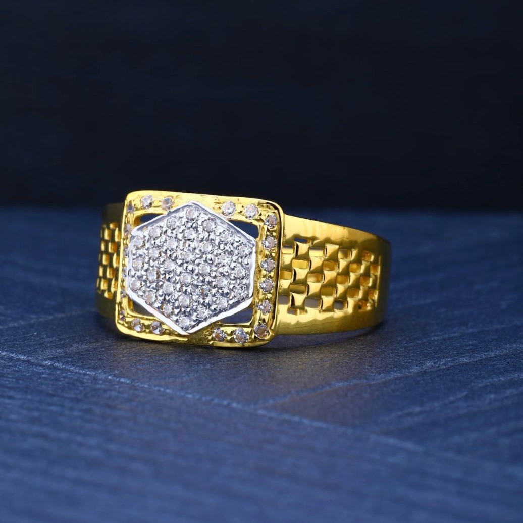 916 Gold Hexagone Shape Ring
