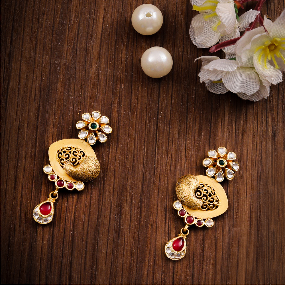 22K JADTAR BUTTI