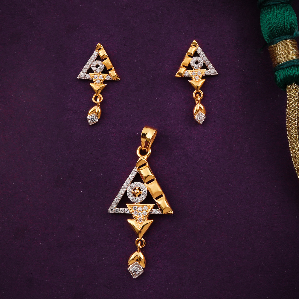 22K TRI PENDANT SET