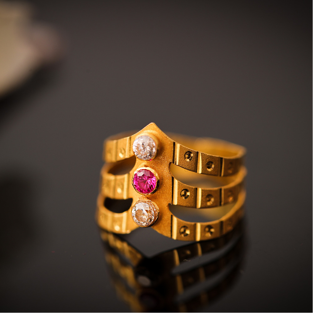 22K 3 STONE RING