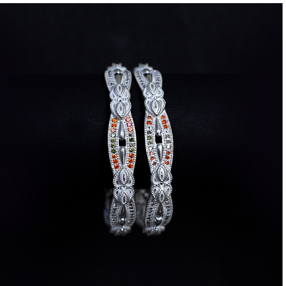 SILVER COLOUR STONE KADLI 2.4