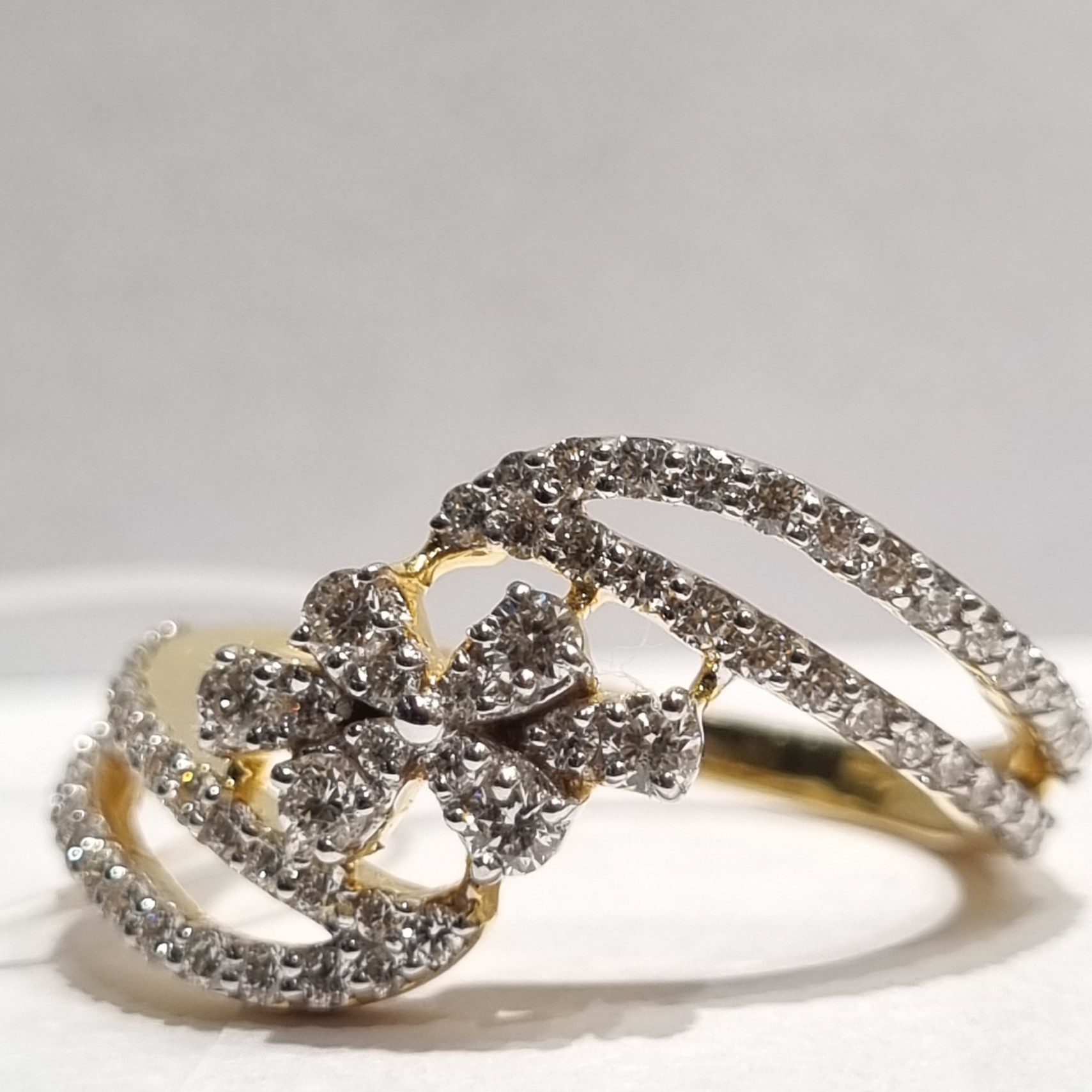 band around flower ring