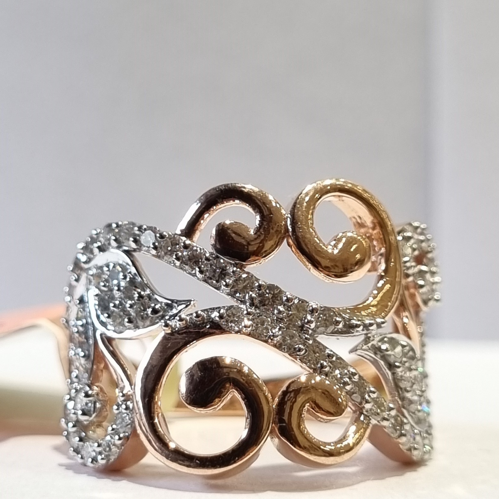 leaf with filigree ring