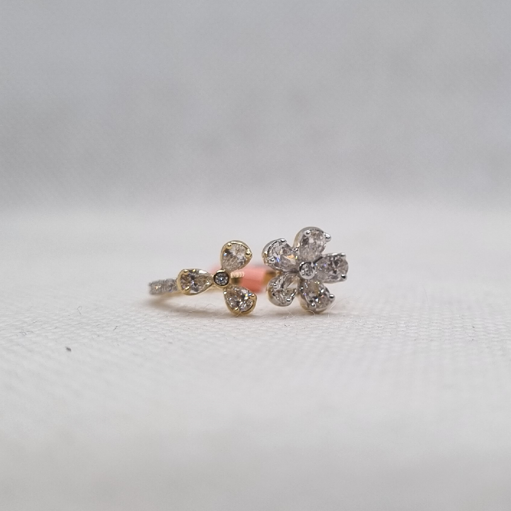 Elegant diamond ring