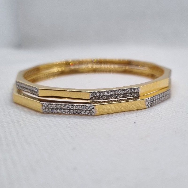 18kt diamond regular bangle