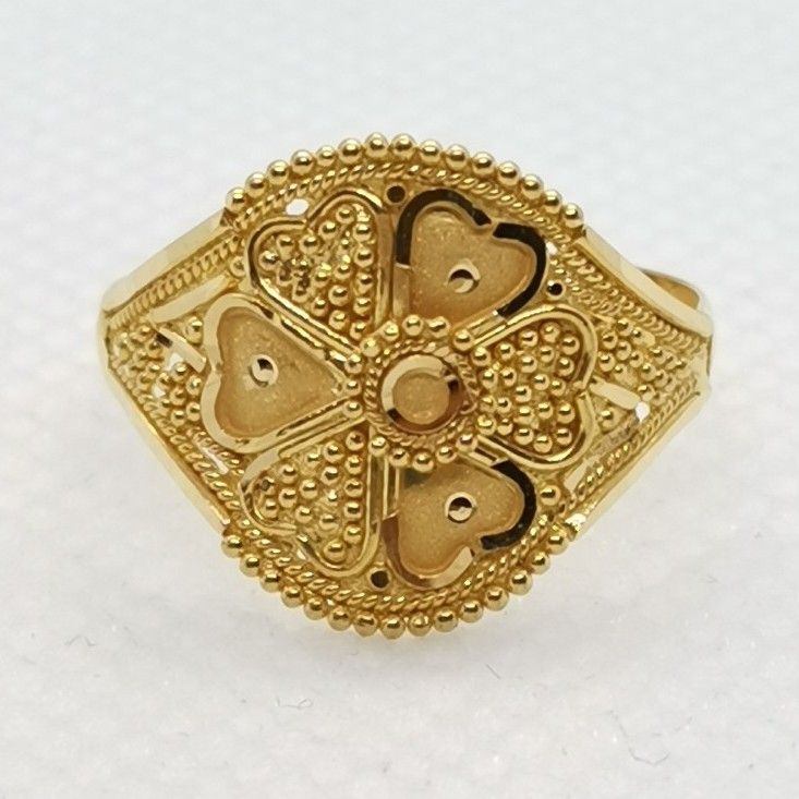 22k Ladies Ring 10