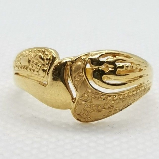 22k Ladies Ring