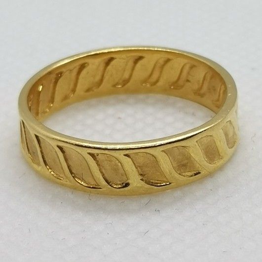 Band Ring