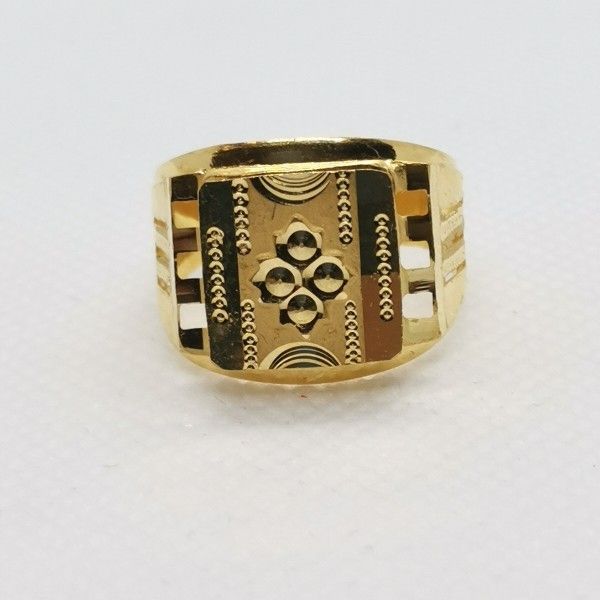 22k Circle Cluster Ring