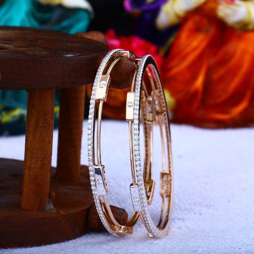 18 K Gold Fancy Bangles. NJ-B0644