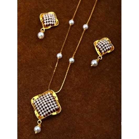 22 K Gold Fancy Pendant Set. NJ-P0606