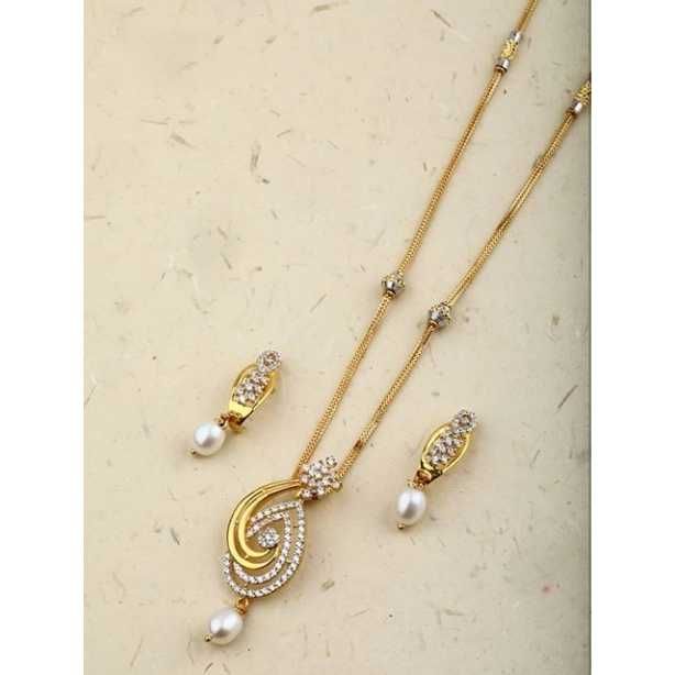 22 K Gold Fancy Pendant Set. NJ-P0602