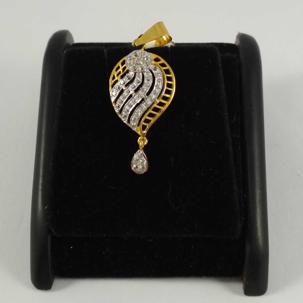 22 K Fancy Pendant NJ-P094