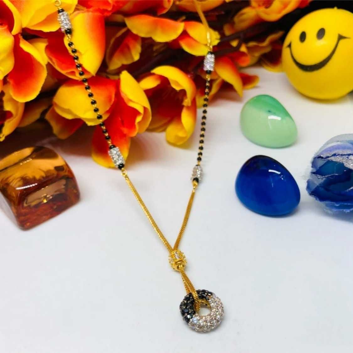 22k gold fancy single line mangalsutra dokia