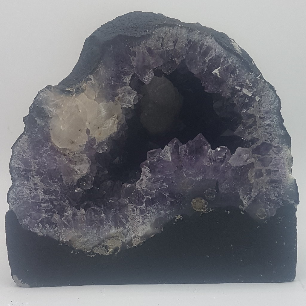 22000ct mixed purple amethyst