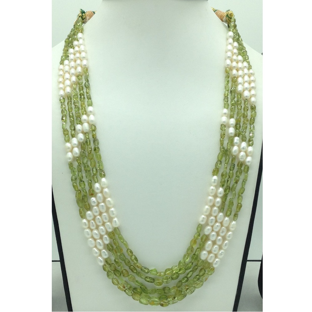 white oval pearls with peridots 5 layers necklace jpm0414