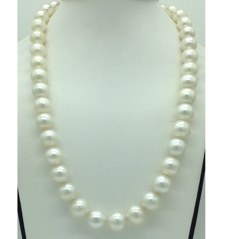 White Round South Sea Pearls Strand JPM0412